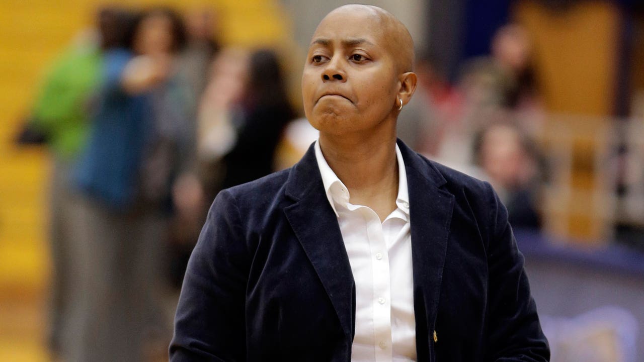 Kent State coach keeps focus on team while battling cancer